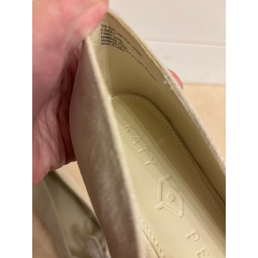 Katy Perry The Evie Daisy Flats Faux Suede Cream Ballet Rhinestone Size 8.5 NWOB - Picture 7 of 7